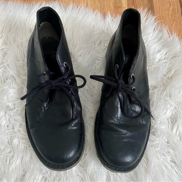 UGG Leighton Black Crepe Leather Lace Up Desert Chukka Boots Size 9 main image 6